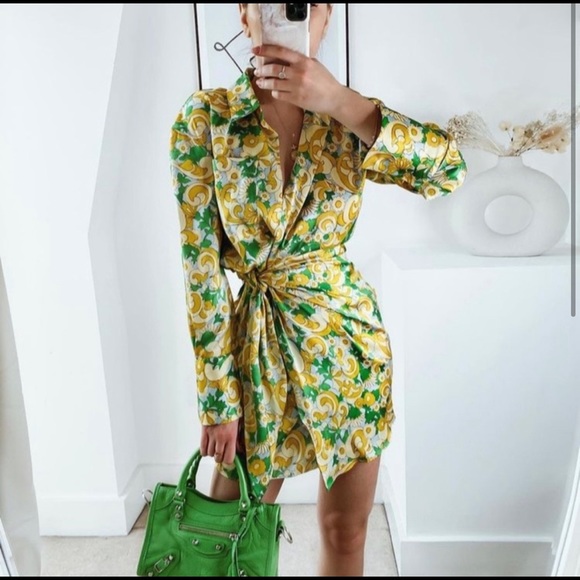 Zara floral print wrap dress - Picture 2 of 12